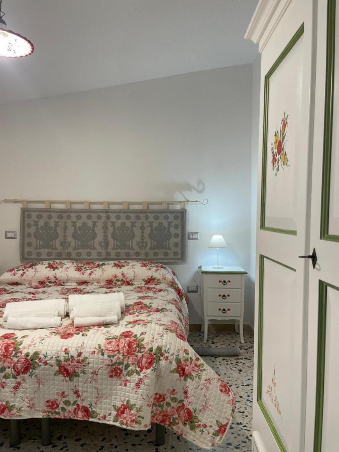 Affittacamere Il Vicoletto Aria Ona Виллагранде-Стризайли Экстерьер фото