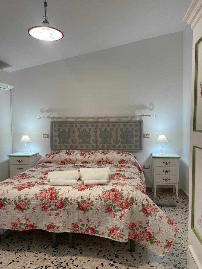 Affittacamere Il Vicoletto Aria Ona Виллагранде-Стризайли Экстерьер фото